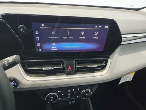 Used 2025 Chevrolet TrailBlazer LT w/ Convenience Package image 18