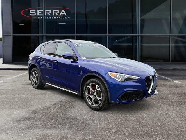 Used 2023 Alfa Romeo Stelvio Ti w/ Active Assist Plus Package AWD/4WD image 7
