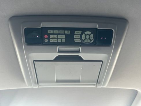 Used 2017 Honda Pilot Elite image 37