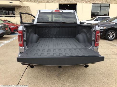 Used 2019 RAM 1500 Limited w/ Advanced Safety Group RWD image 16