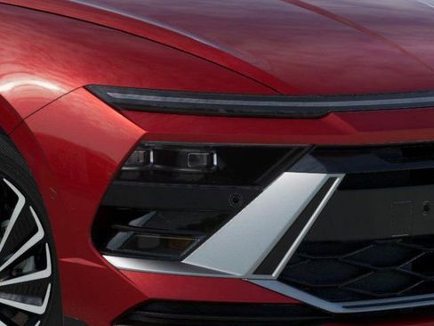 New 2025 Hyundai Sonata Limited image 9