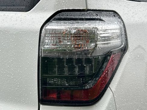 Used 2019 Toyota 4Runner SR5 Premium AWD/4WD image 11