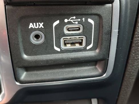 Certified 2024 Jeep Wrangler Unlimited Rubicon image 3