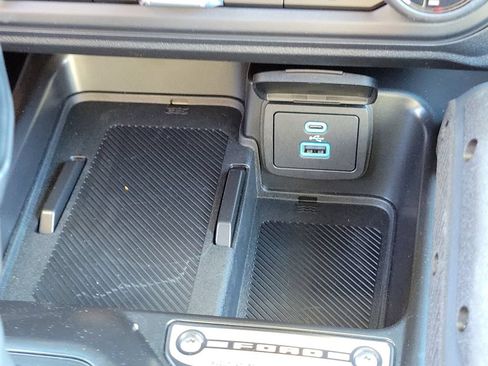 New 2025 Ford Bronco Outer Banks w/ Sasquatch Package AWD/4WD image 30