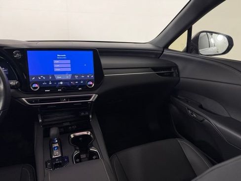 Used 2025 Lexus RX 350 FWD image 34
