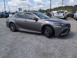 Used 2023 Toyota Camry SE image 3