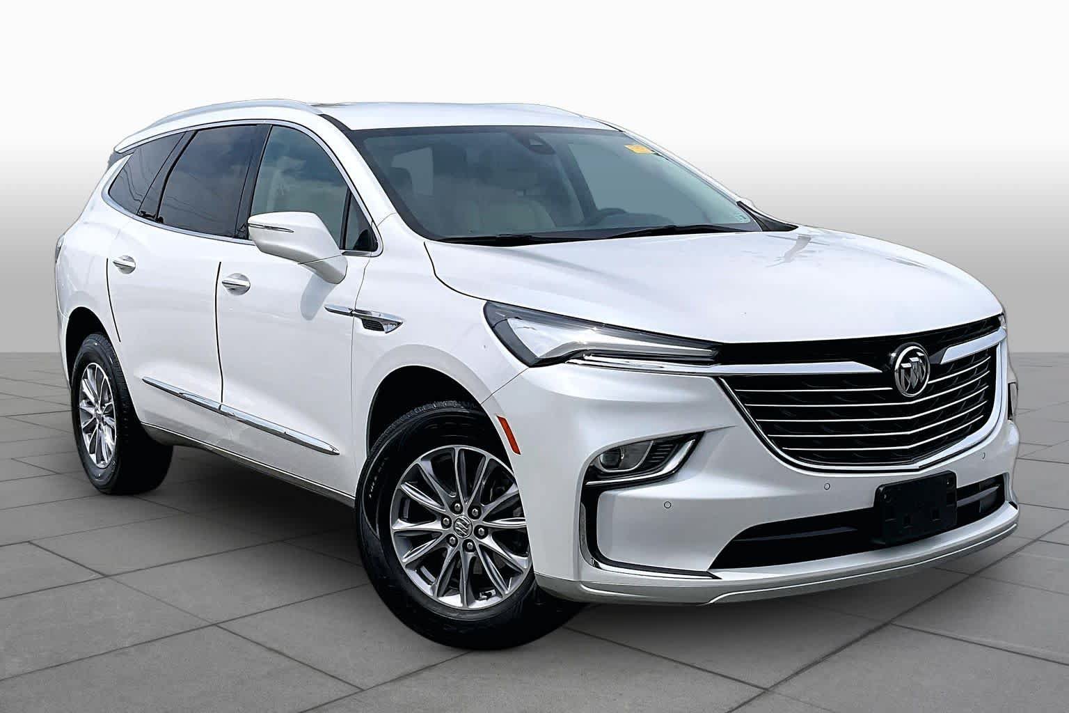 Used 2024 Buick Enclave Essence FWD image 5