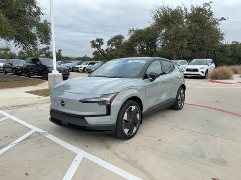 New 2026 Volvo EX30 Ultra image 2