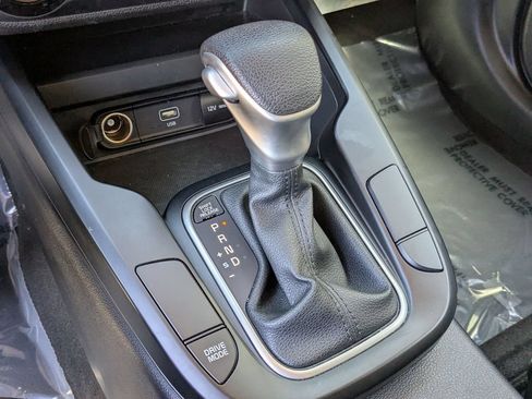 Used 2023 Kia Soul LX w/ Option Group 015 FWD image 22