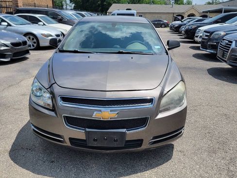Used 2012 Chevrolet Malibu LS FWD image 2