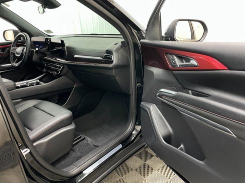 Certified 2024 Chevrolet Traverse Z71 image 36