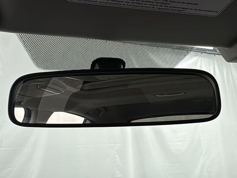 Used 2023 Subaru Crosstrek 2.5i Limited w/ Moonroof Package image 32