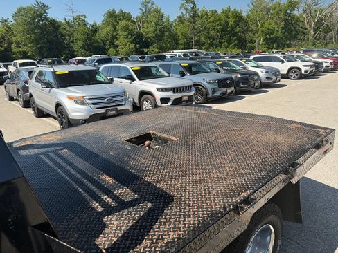 Used 2024 RAM 3500 SLT w/ Quick Order Package 2YG SLT AWD/4WD image 12