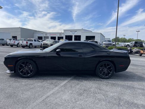 Used 2023 Dodge Challenger GT w/ Plus Package RWD image 8