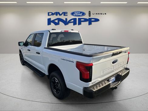 Used 2022 Ford F150 Lightning Pro image 6