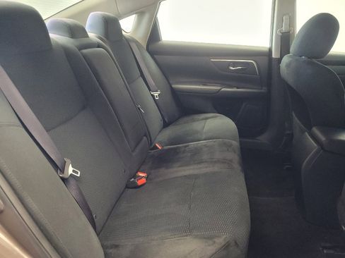 Used 2015 Nissan Altima 2.5 SV image 19