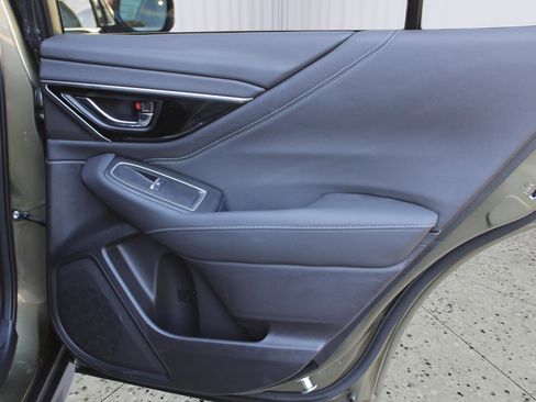 Used 2025 Subaru Outback Touring image 40