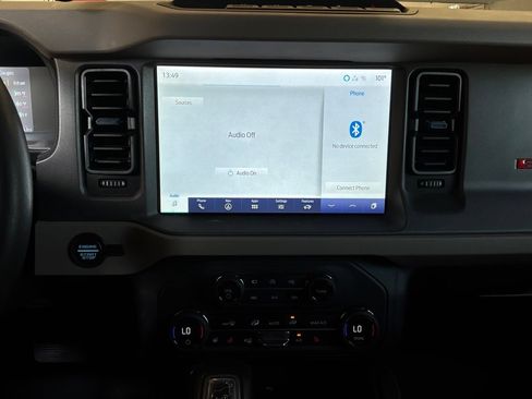 Used 2024 Ford Bronco Wildtrak AWD/4WD image 32