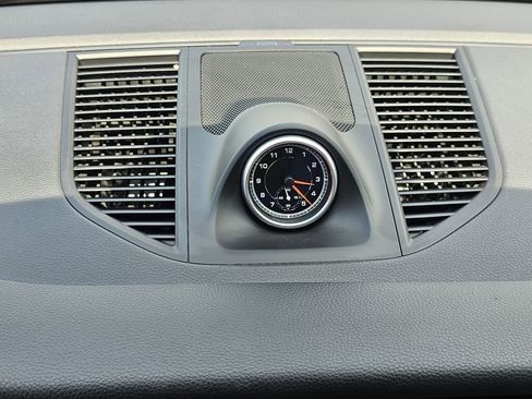 Used 2021 Porsche Macan image 31