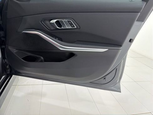 Used 2020 BMW 330i xDrive Sedan w/ Driving Assistance Package image 18