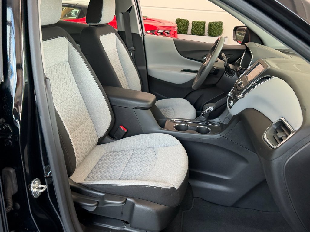 Used 2024 Chevrolet Equinox LS w/ Driver Confidence II Package FWD image 17