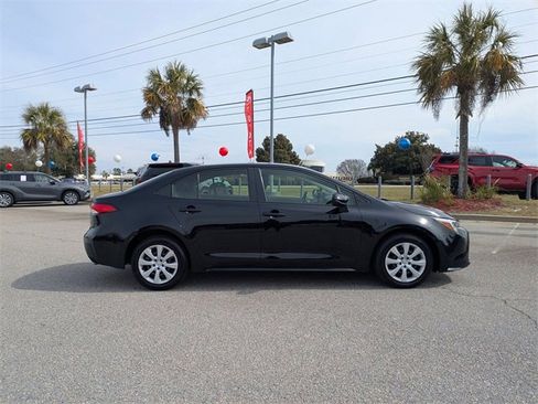 Certified 2024 Toyota Corolla LE image 2