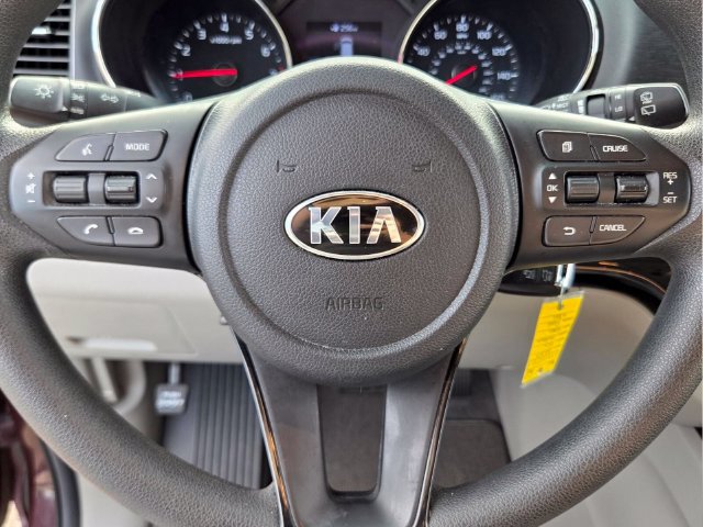 Used 2020 Kia Sedona LX FWD image 27