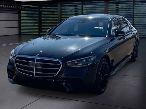 Used 2022 Mercedes-Benz S 500 4MATIC image 1