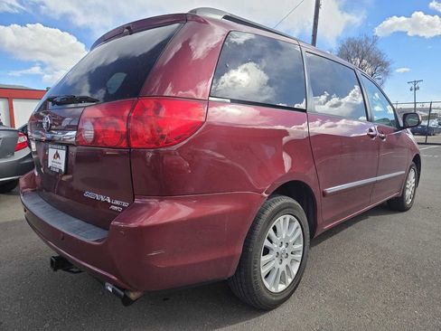 Used 2007 Toyota Sienna XLE Limited image 7