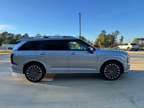 Used 2026 Hyundai Palisade Calligraphy image 5