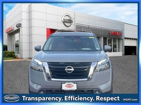Certified 2022 Nissan Pathfinder Platinum w/ Cargo Package image 2