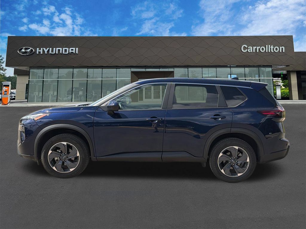 Used 2025 Nissan Rogue SV FWD image 8