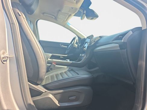 Used 2022 Ford Edge SEL image 18