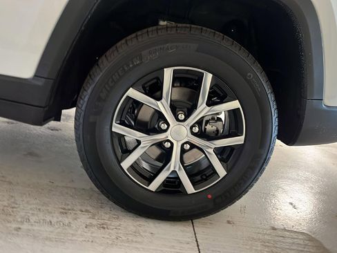 New 2025 Jeep Grand Cherokee Limited image 28