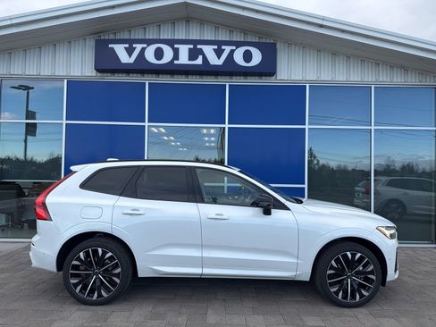 New 2026 Volvo XC60 B5 Ultra w/ Protection Package Premier image 7
