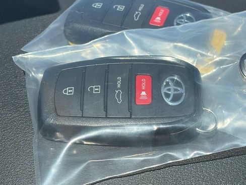 Used 2026 Toyota Corolla SE AWD/4WD image 14