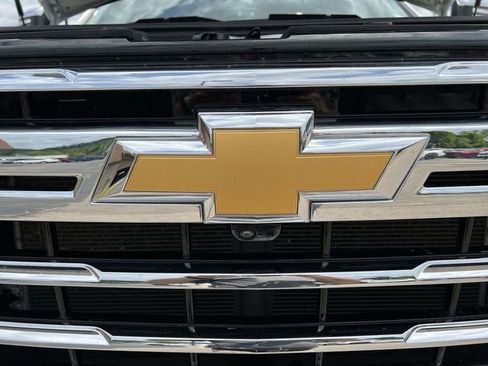 Certified 2024 Chevrolet Silverado 2500 LTZ w/ LTZ Premium Package AWD/4WD image 30