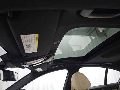 Used 2023 BMW 530e xDrive w/ Premium Package image 14