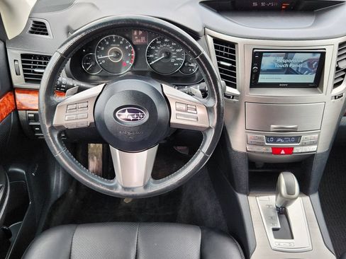 Used 2011 Subaru Outback 2.5i Limited w/ PWR Moonroof Pkg AWD/4WD image 29