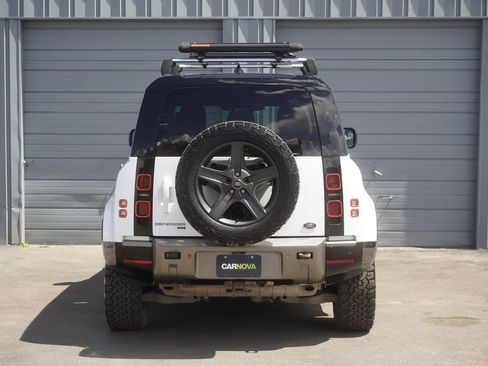 Used 2022 Land Rover Defender 110 X-Dynamic SE AWD/4WD image 4