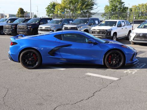 Used 2023 Chevrolet Corvette Stingray Preferred Cpe w/ Z51 Performance Package RWD image 11