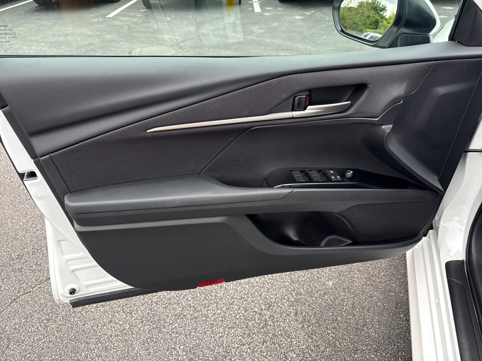 Used 2026 Toyota Camry LE FWD image 11