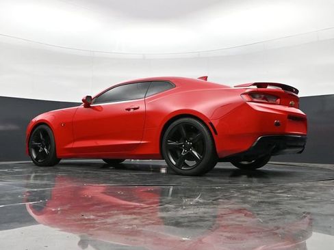 Used 2018 Chevrolet Camaro SS RWD image 41