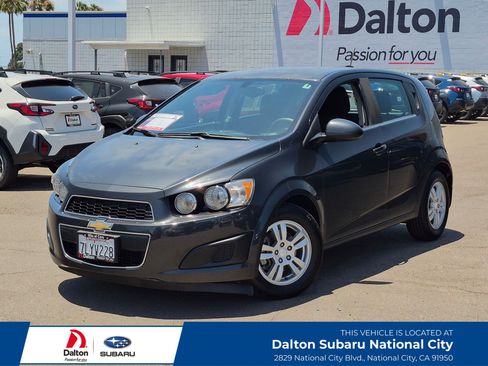 Used 2015 Chevrolet Sonic LT FWD image 1