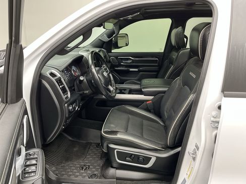 Used 2021 RAM 1500 Laramie w/ Night Edition AWD/4WD image 3