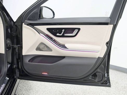 Used 2022 Mercedes-Benz S 580 4MATIC Sedan image 36