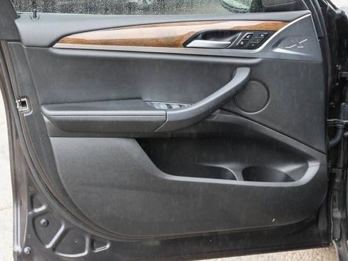 Used 2022 BMW X4 xDrive30i w/ Parking Assistance Package image 10