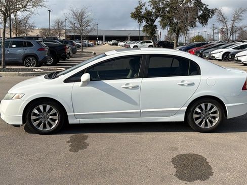 Used 2011 Honda Civic EX-L image 2