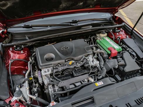 Used 2018 Toyota Camry XLE image 49