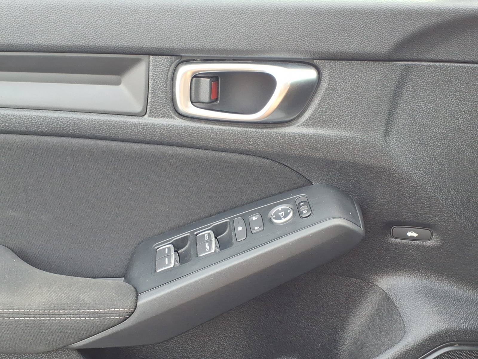 Used 2023 Honda Civic Sport image 24